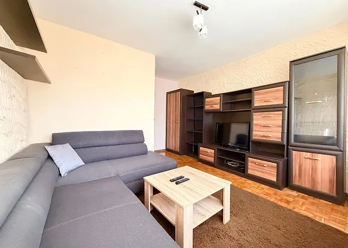 Grabiszyn Standard By Bookinghost